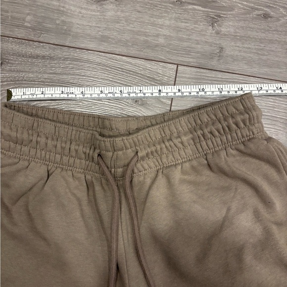 H&M Basics Brown Track Pant - Picture 8 of 10